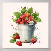 Frischgepflückte Erdbeeren in einem Eimer Poster (Vorne)