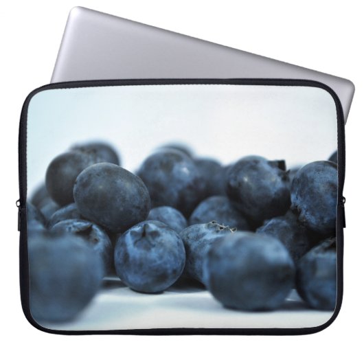 Frischreife Blaubeeren Laptopschutzhülle (Vorderseite)