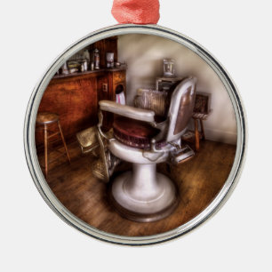 Friseur - In der Friseur-Barber-Stube Ornament Aus Metall
