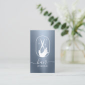 Friseur-Stylist-Schere Hand-Logo-Dusty Blue Salon Visitenkarte (Stehend Vorderseite)