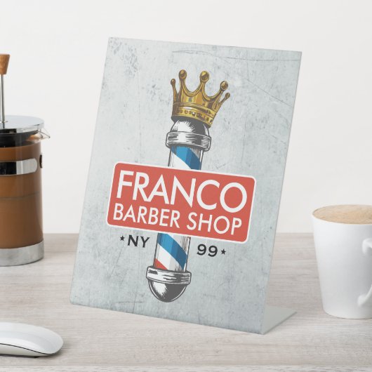 Friseursalon King Crown Barber Pole Sockelschild (In SItu)