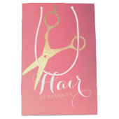 Friseursalon Makeup Salon Moderne rosa Goldschere Mittlere Geschenktüte (Vorderseite)