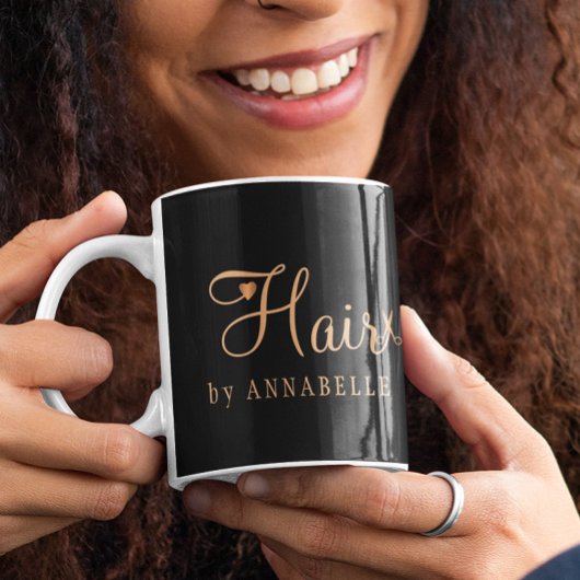 Friseursalonname personalisiertes Goldtypografie-L Kaffeetasse