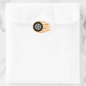 Frisierte Auto mit Flammen Runder Aufkleber (Tasche)