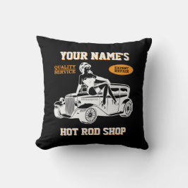 Frisierte Auto-Shop-Garage mit Lady hinzufügen Kissen