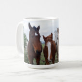 Frisky Hair: Delikate Pferdeschwanze, Kaffeetasse (Vorderseite Links)