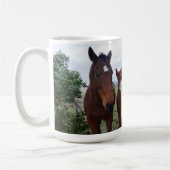 Frisky Hair: Delikate Pferdeschwanze, Kaffeetasse (Links)