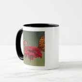Fritillary-Schmetterling (Argyreus hyperbius) auf Tasse (Vorderseite Links)