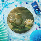 Frog Meditating On a Lily Pad Pappteller (Party)