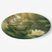 Frog Meditating On a Lily Pad Pappteller (Schrägansicht)
