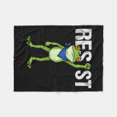 Frogs Resist - Rtland Frog Protest Funny Fleecedecke (Vorderseite (Horizontal))
