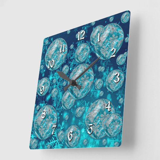 Frohe blaue Schneeflocken Quadratische Wanduhr (Winkel)