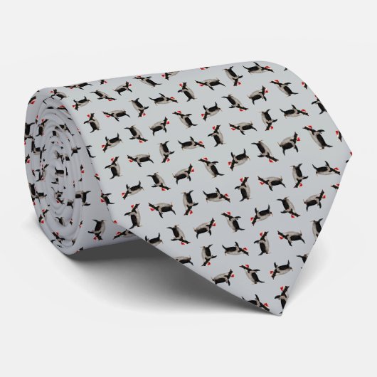 Frohe Gentoos Weihnachtsfeier (Light Gray) Krawatte (Gerollt)