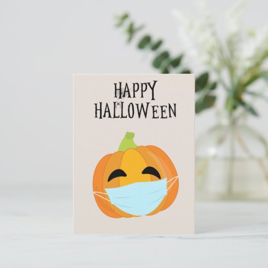 Frohe Halloween Funny 2020 Pumpkin Face Maske Postkarte (Stehend Vorderseite)