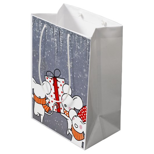 Frohe kleine Weihnachtsmäuse Mittlere Geschenktüte (Rückseite Schrägansicht)