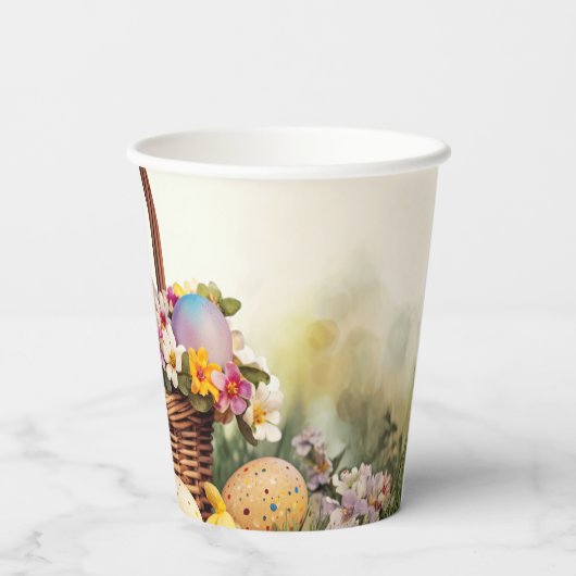 Frohe Osterhase in einem Korb Pappbecher (Rückseite)