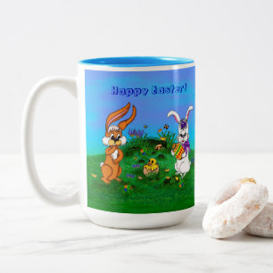 Frohe Ostern! Kaninchen mit Häschen und Küken Zweifarbige Tasse