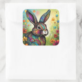 Frohe Ostern - Osterhase in Blumen Quadratischer Aufkleber (Tasche)