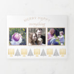 Frohe Tan Elegantes Intercontinental 5 Foto Dreifach Gefaltete Urlaubskarte<br><div class="desc">Erstellen Sie Ihre eigenen 5-Foto-Triplex-Urlaubskarten mit diesem modernen eleganten Merry Happy Alles interreligiöse Design. Das horizontale Design umfasst drei Ihrer Lieblingsbilder auf der Vorderseite, die jeweils mit einem dünnen Bräunungsrahmen begrenzt sind. Der passende Bräunungstext in modernen gemischten Schriftart oben wird durch eine Reihe von fünf gelben Hanukkah Menorahs und vier...</div>