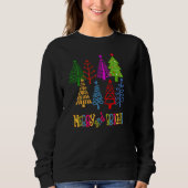 Frohe und helle Weihnachtsbaumen Sweatshirt (Vorderseite)