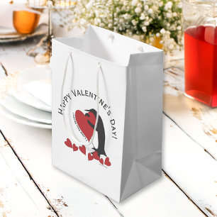 Frohe Valentinstag! Pinguin und rotes Herz Mittlere Geschenktüte