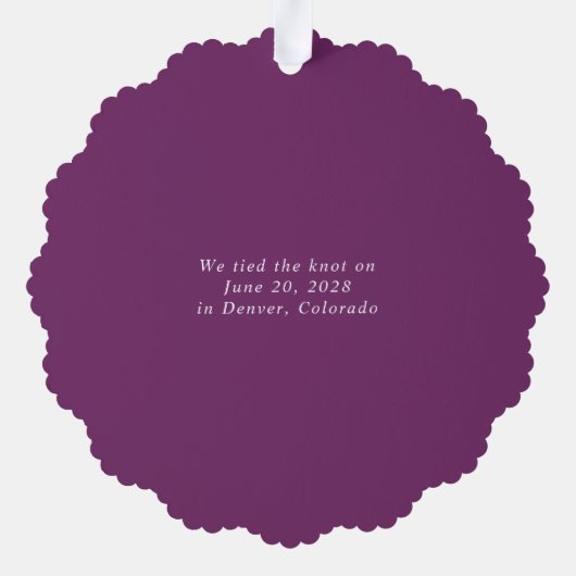 Frohe Verheiratete Lila Hochzeit Foto Weihnachten Ornament Karte (Rückseite)