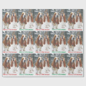 Frohe Weihnacht-Packpapier Snowy Basset Hound Geschenkpapier (Flach)