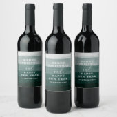 Frohe Weihnachten. Aquarellgrüne Streifen ombre Weinetikett (Flaschen)