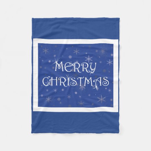 Frohe Weihnachten auf Blau mit Schneeflocken Fleecedecke (Vorderseite)