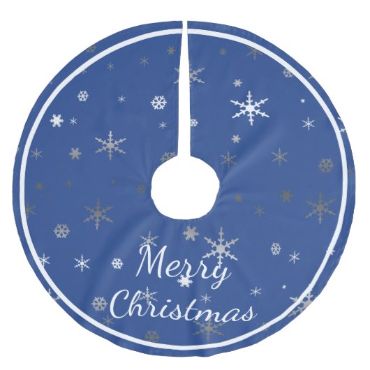 Frohe Weihnachten auf Blau mit Schneeflocken Polyester Weihnachtsbaumdecke (Vorderseite)