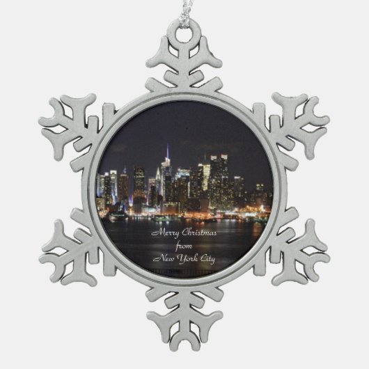 Frohe Weihnachten aus New York City Schneeflocken Zinn-Ornament (Vorderseite)