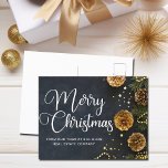 Frohe Weihnachten Elegante Business Black Gold<br><div class="desc">Die elegante Weihnachtspostkarte des Unternehmens besticht durch eine hübsche weiße,  kursive Typografie über einem schönen Urlaubsfoto. Das Foto ist mit goldenen Perlen,  Gärten und Kiefernzapfen neben Tannennadeln auf einem schicken schwarzen Hintergrund ausgestattet. Diese hochklassige Weihnachtskarte des Unternehmens enthält Ihren Firmennamen auf der Vorderseite und eine individuelle Firmenbotschaft im Inneren.</div>