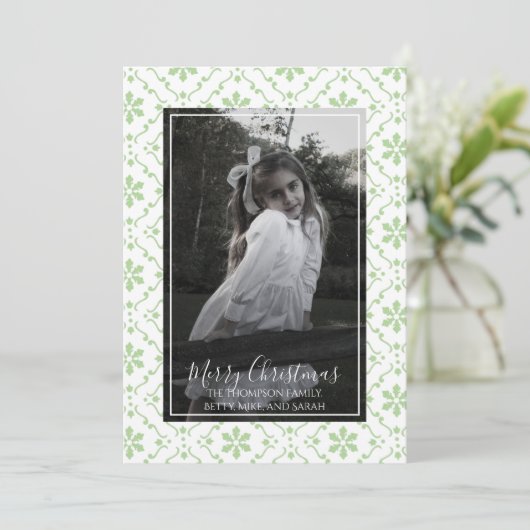 Frohe Weihnachten Elegantes Script Foto Snowflake (Stehend Vorderseite)