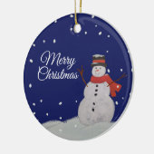 Frohe Weihnachten Frohe Schneemann im Schnee. Keramik Ornament (Links)