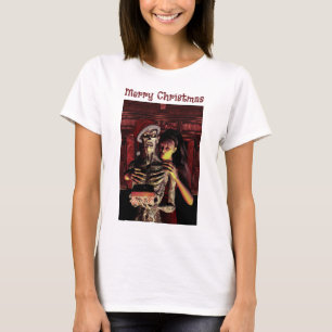 Frohe Weihnachten. Lustiges Skelett mit Frau T-Shirt