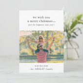 Frohe Weihnachten Minimal Simple White Family Foto (Stehend Vorderseite)