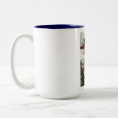 Frohe Weihnachten mit glücklicher familiärer Tasse (Links)