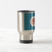 Frohe Weihnachten Nahtlose Muster blaue Textur Reisebecher (Mittel)