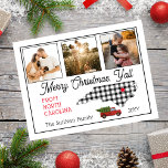 Frohe Weihnachten North Carolina Foto Holiday<br><div class="desc">Rustikales "Frohe Weihnachten"-Staat-Design mit einer Kontur aus Staat überzogen mit einem schwarz-weißen Büffel-Karo-Muster und einem Vintag aussehenden roten LKW, der einen Urlaubskulptur holt. Die Editierbare Bildunterschrift lautet "Frohe Weihnachten - alles aus North Carolina". Fügen Sie einfach Ihre drei Fotos, Ihren Familiennamen und das Jahr hinzu und Sie sind alle Set....</div>