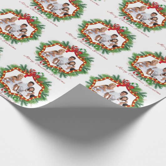Frohe Weihnachten Oma Custom Foto Geschenkpapier (Ecke)