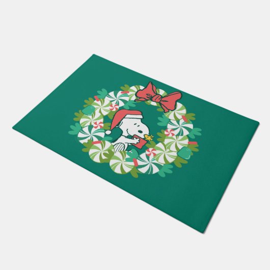 Frohe Weihnachten Peppermint Holiday Wreath Fußmatte (Schrägansicht)