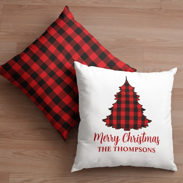 Frohe Weihnachten Personalisiert Buffalo Karo Kissen (Personalized Merry Christmas buffalo check throw pillow with cozy farmhouse style.)