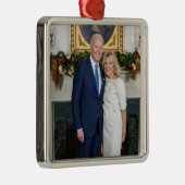 Frohe Weihnachten, Präsident Joe Biden & 1. Lady Ornament Aus Metall (Rechts)