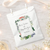 Frohe Weihnachten Red Holly Modern Script Geschenktütchen (Ausgeschnitten)