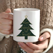 Frohe Weihnachten schmückt Kiefernbaum Tasse