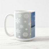 Frohe Weihnachten Schneeflocken Monogramm Tasse  (Links)