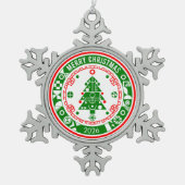 Frohe Weihnachten Schneeflocken Zinn-Ornament (Vorderseite)