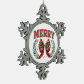 Frohe Weihnachten Schneeflocken Zinn-Ornament (Links)