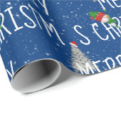 Frohe Weihnachten Schneemann und Baum in Schneeflo Geschenkpapier (Rolleneckpunkt)