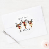 frohe Weihnachten singend Rentiere Runder Aufkleber (Umschlag)